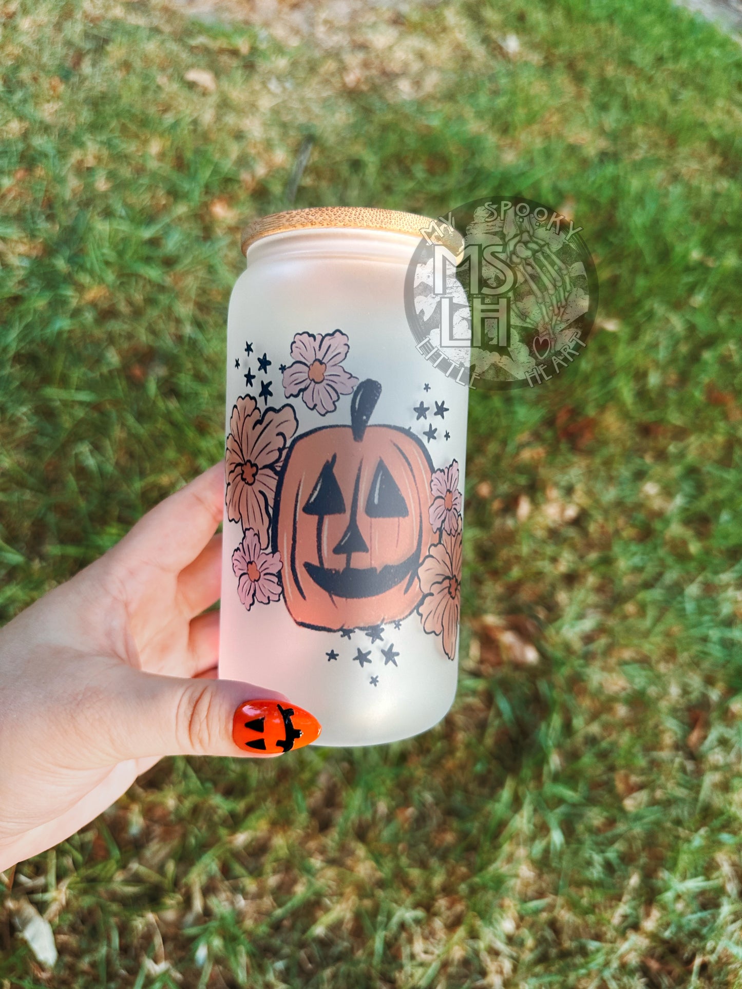 Spooky Cute Retro Jack o Lantern with Flowers 16oz Frosted Glass Cup