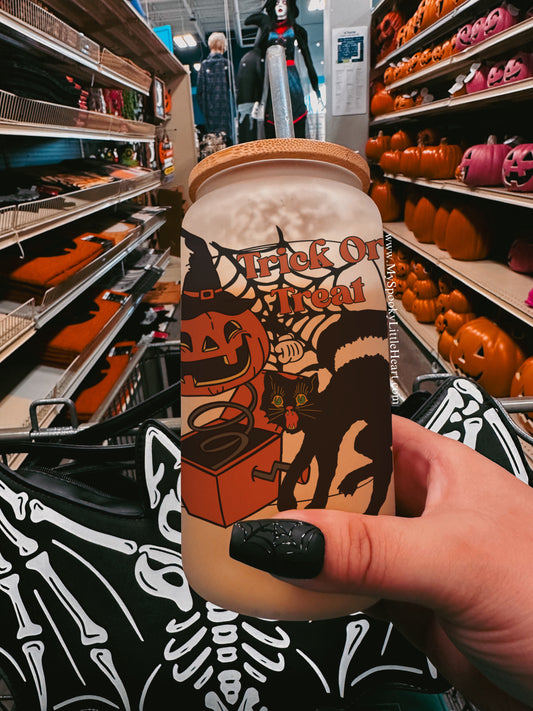 Trick or Treat Vintage Halloween 16oz Frosted Glass Cup