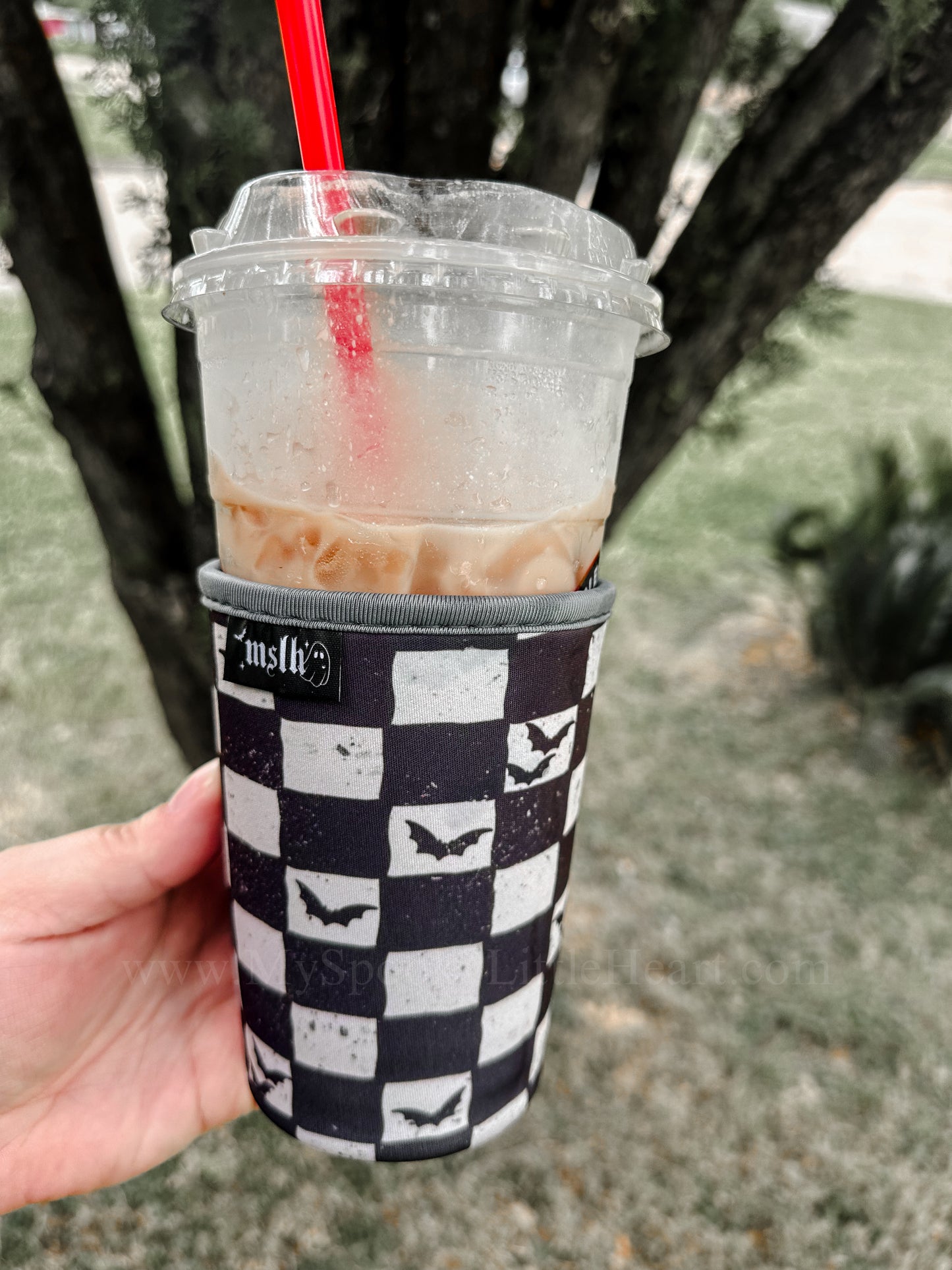 Checkered Bats 22-24oz Cup Sleeve