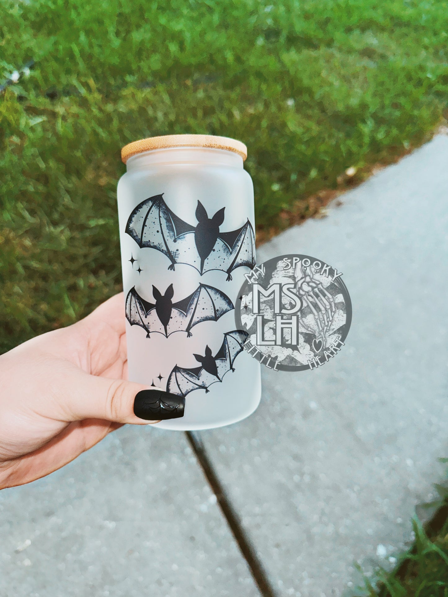 Bats 16oz Frosted Glass Cup