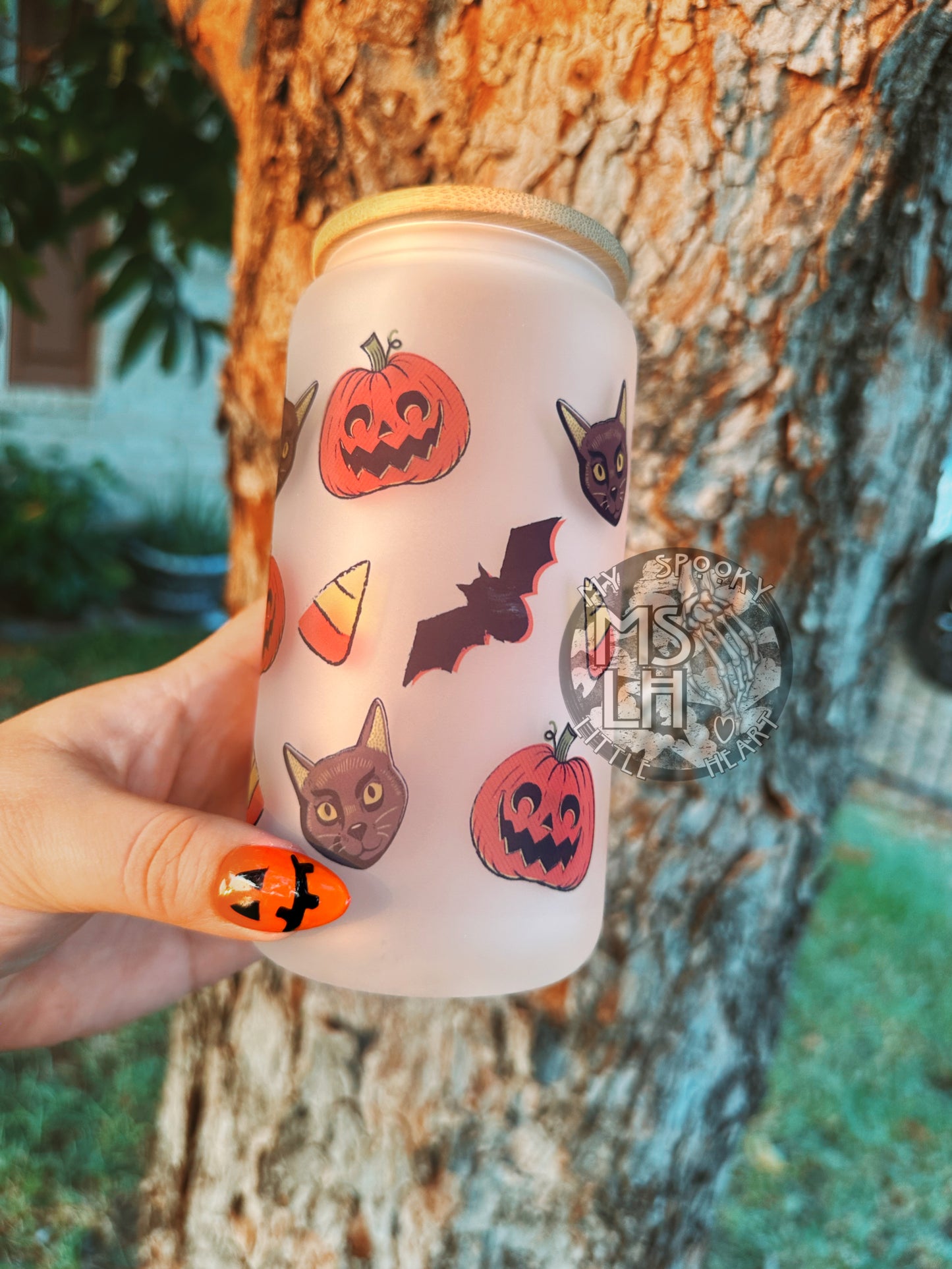 Halloween Vintage 16oz Frosted Glass Cup