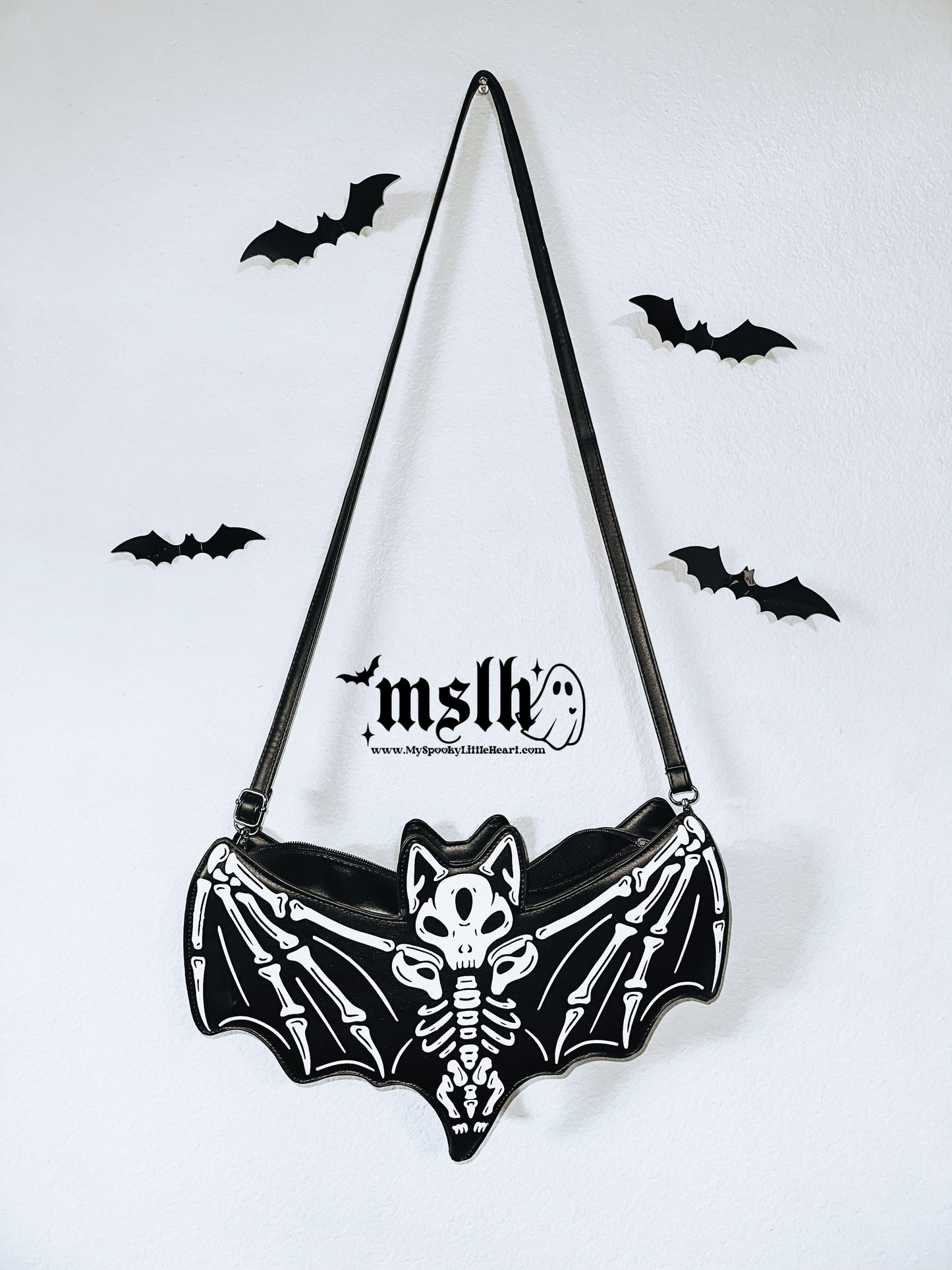 Skeleton Bat Purse