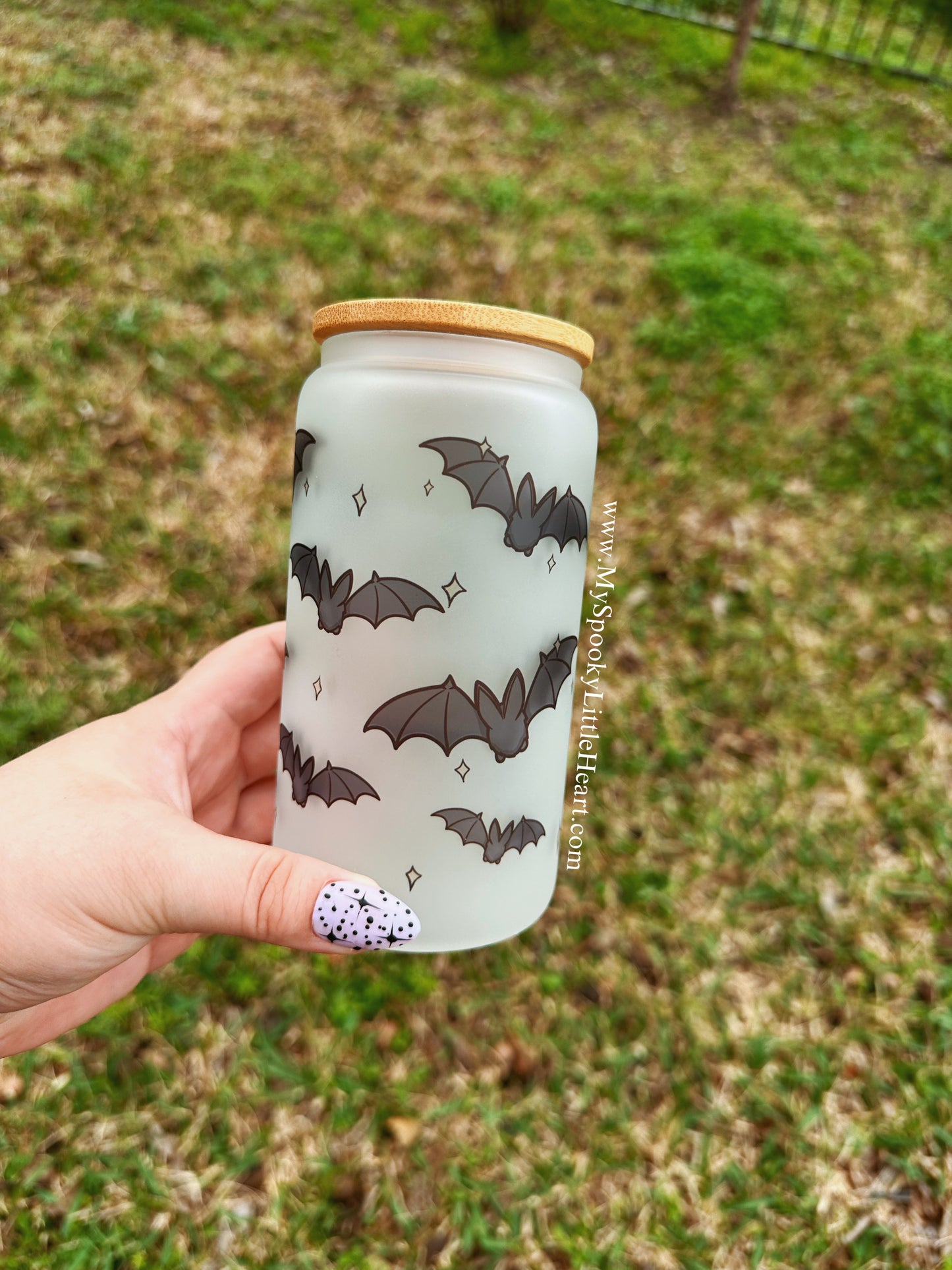 Flying Bats and stars 16oz Frosted Glass Cup